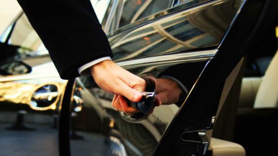 The History of Chauffeur Services: From the Beginning to Today