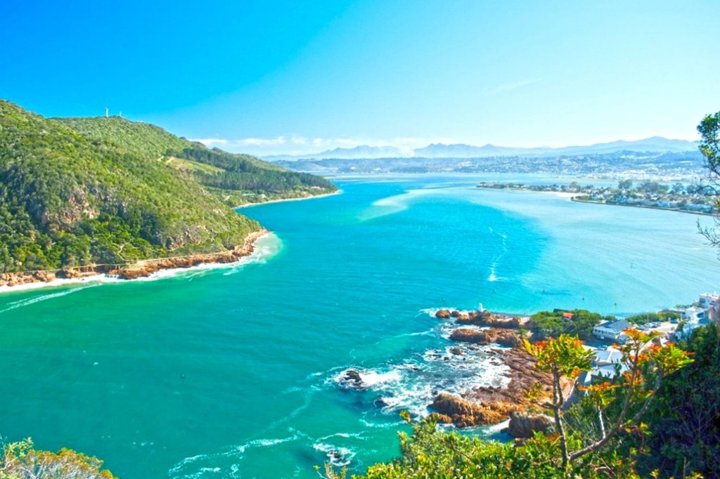 Customizable Itineraries for a Personalized Experience